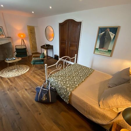 Le Prieure De Saint Pierre Bed and Breakfast Eksteriør billede