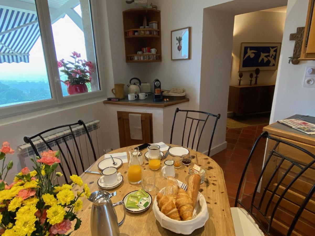 Le Prieure De Saint Pierre Bed and Breakfast Eksteriør billede