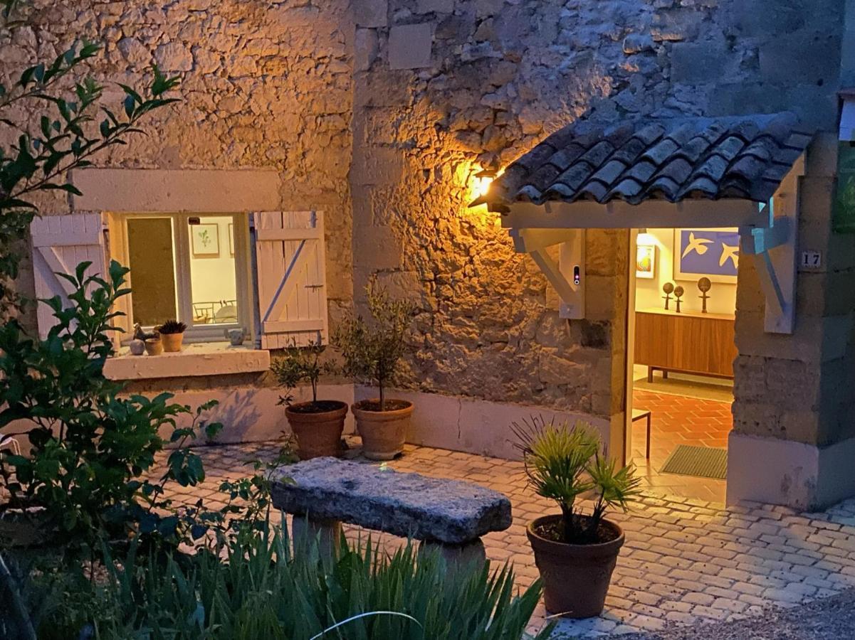 Le Prieure De Saint Pierre Bed and Breakfast Eksteriør billede