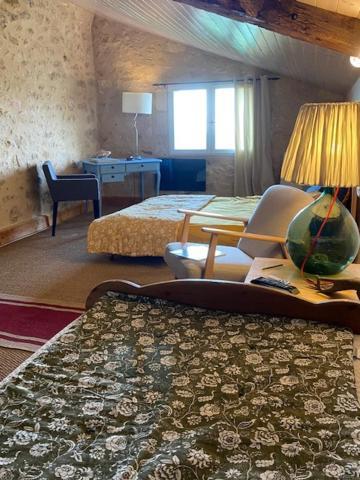 Le Prieure De Saint Pierre Bed and Breakfast Eksteriør billede