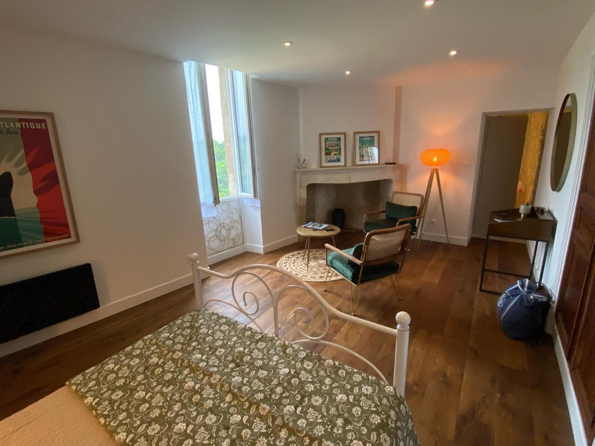 Le Prieure De Saint Pierre Bed and Breakfast Eksteriør billede